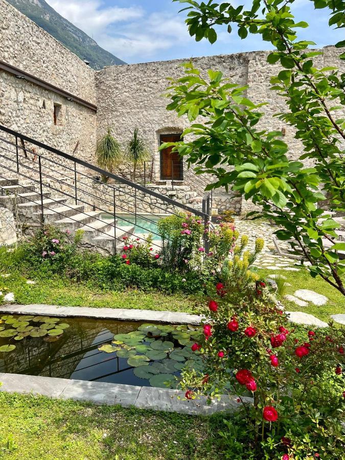 Villa Del Lis Гарняно Екстериор снимка