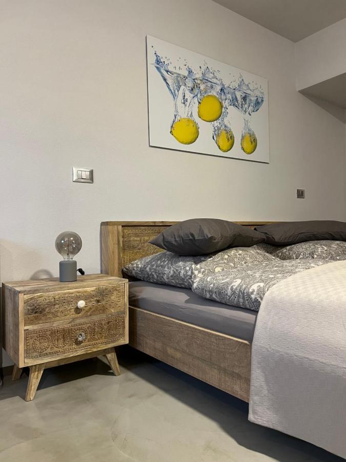 Villa Del Lis Гарняно Екстериор снимка